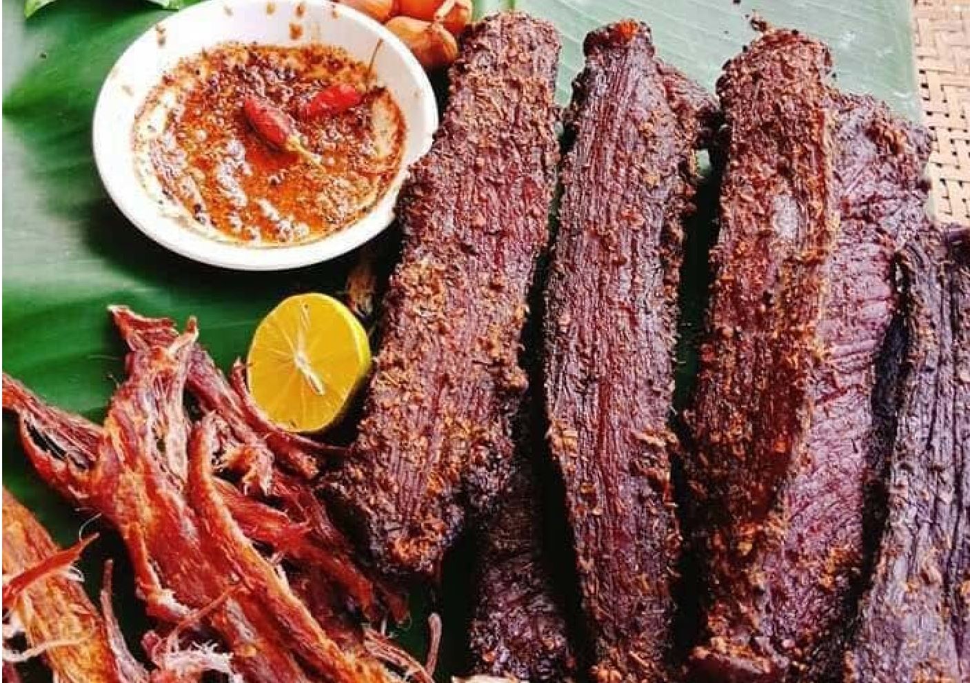 Thịt trâu gác bếp